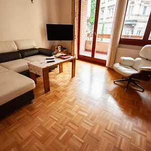 https://castle-hillside-apartment.inbudapesthotels.com
