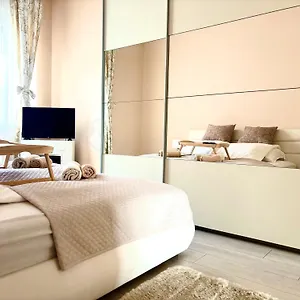 https://riverside-mansion.inbudapesthotels.com