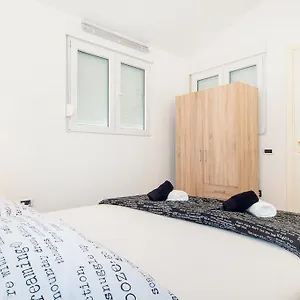 https://brand-new-apartment-ksenia.splithotels.org